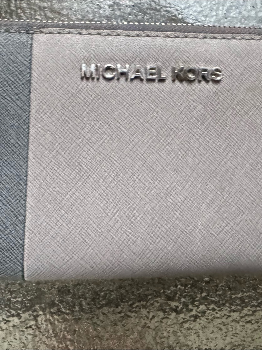 Michael Kors Two-Tone Saffiano Wallet - Light Gray & Dark Gray Trim